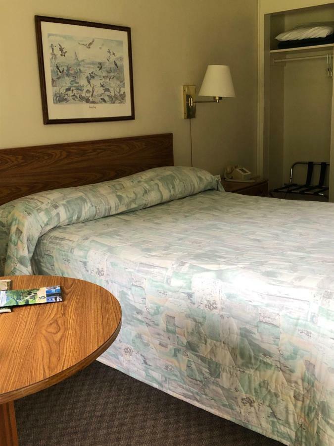 Colton Point Motel Wellsboro Dış mekan fotoğraf